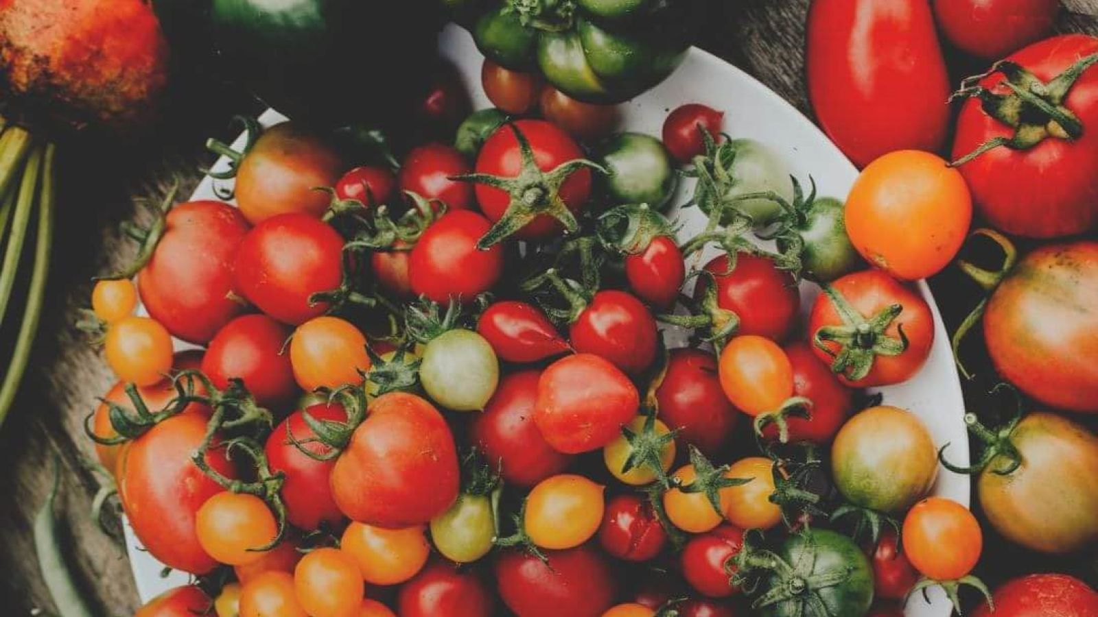 Increase your sperm quality with fertility foods such as tomatoes