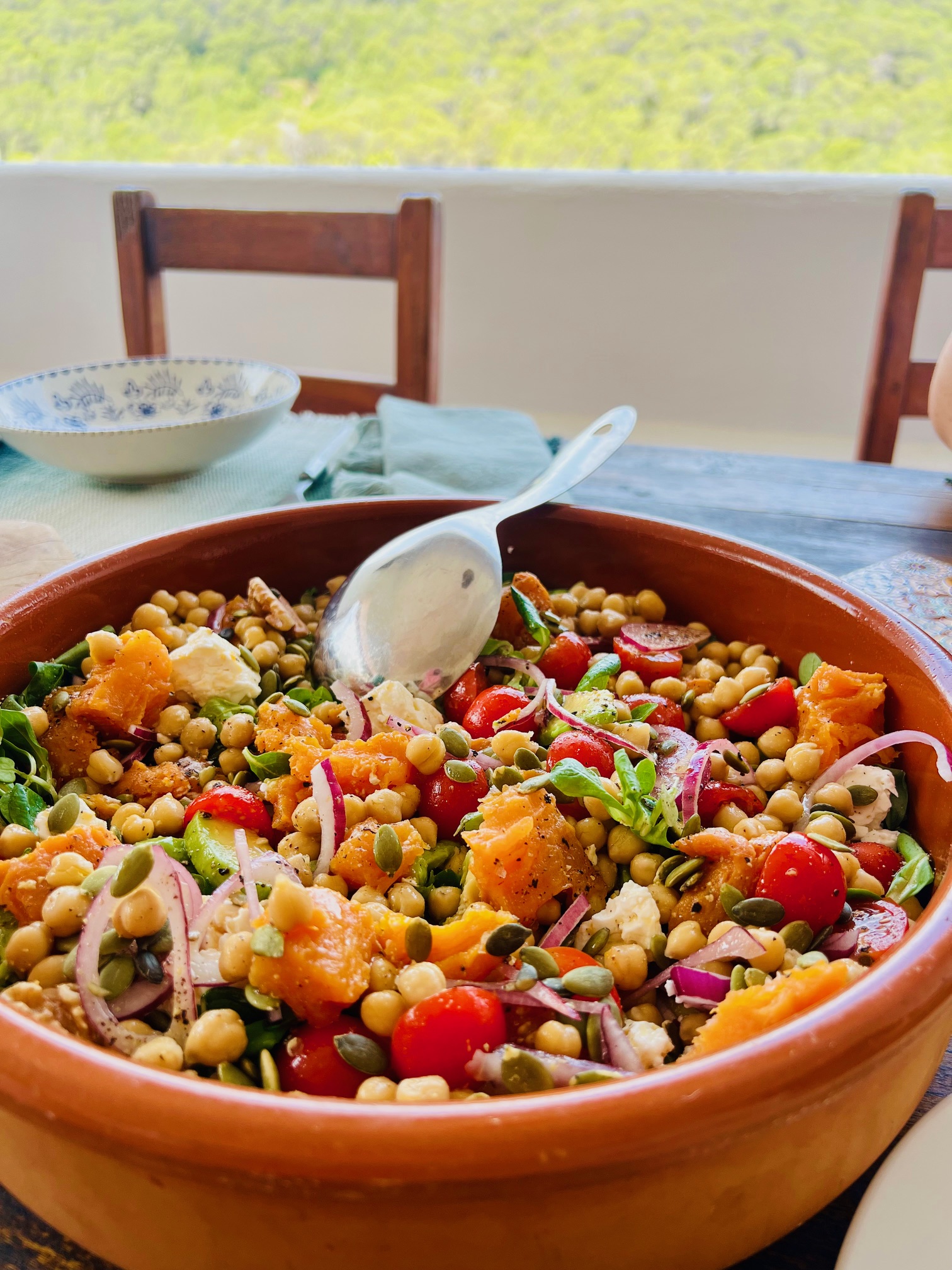BabyBelly Rainbow Bowl recipe with sweet potatoes, chickpeas, feta, tomatoes, and other antioxidants